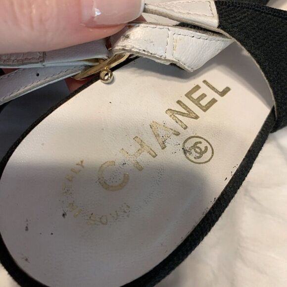 CHANEL Black and White Slingback Heels - Picture 8 of 8